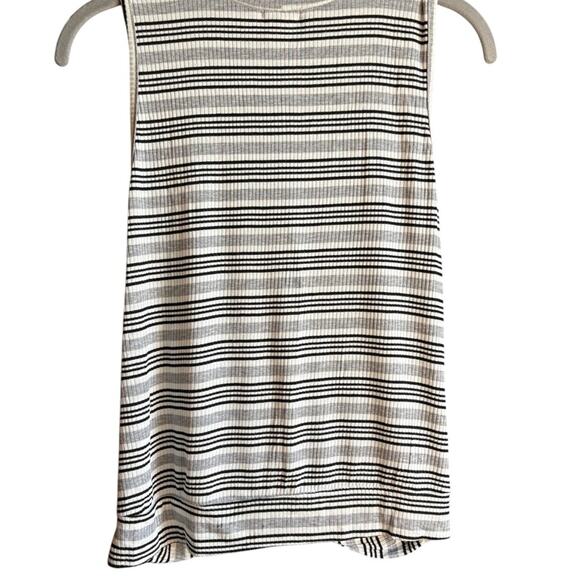 Caution to the wind Striped Black and White Sleeveless Top - Picture 2 of 9